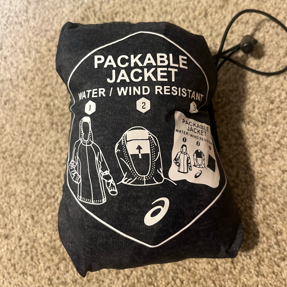 Men’s ASICS packable jacket